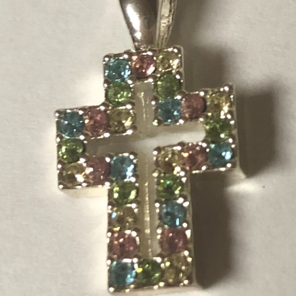 Cross pendant